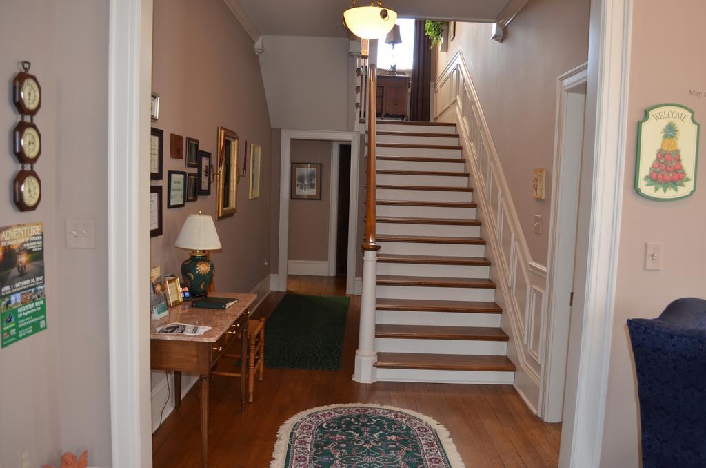 The Collins House Inn Marion Esterno foto